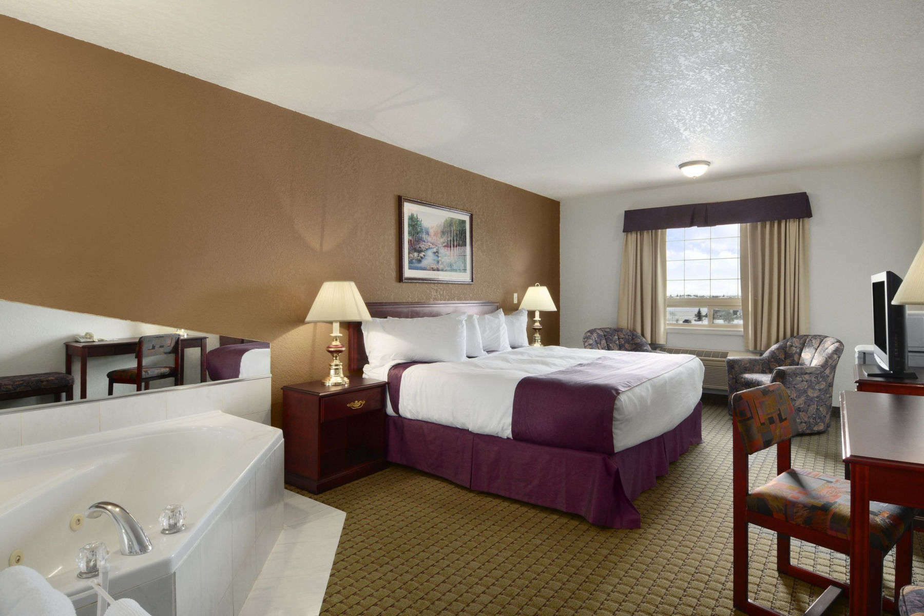 Ramada By Wyndham Red Deer Hotel & Suites Esterno foto